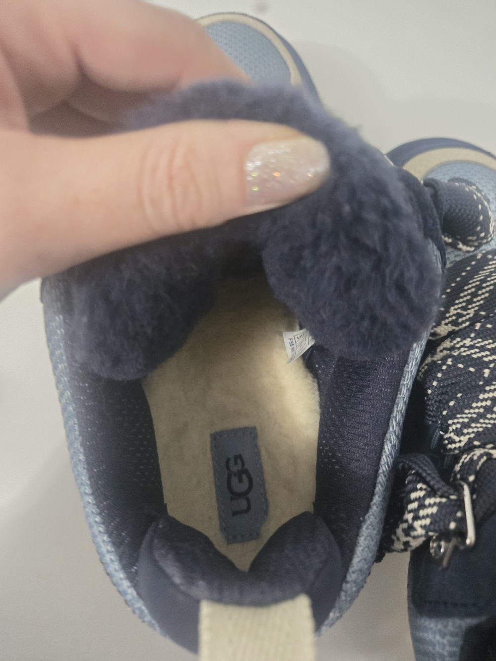 Rare! UGG Lowmel Dark Indigo & Sea Salt Plush Sneakers – Women’s 8 - Picture 5 of 9